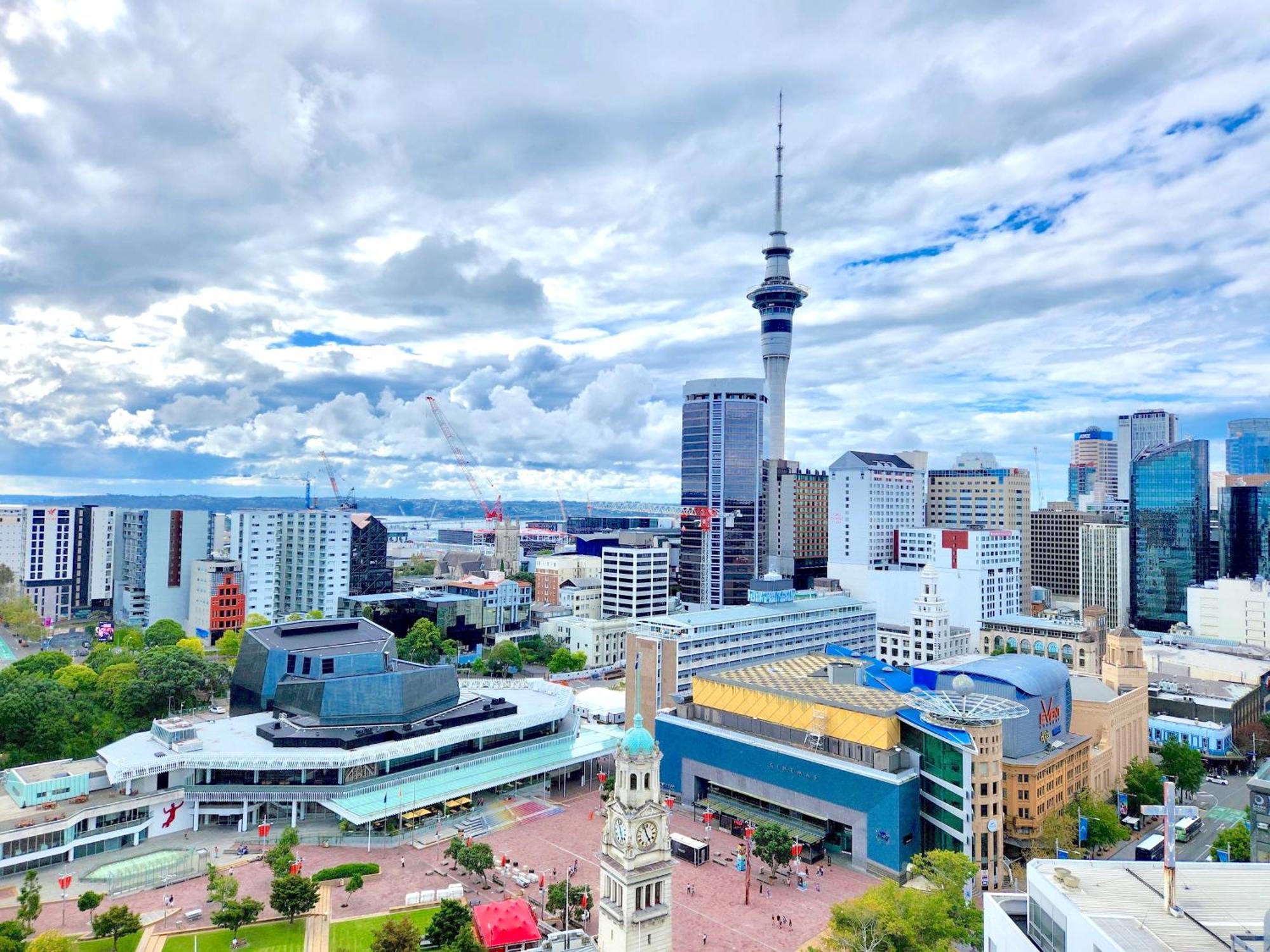 Skytower And City View 2 Bedroom Apartment On High Floor Auckland Exterior photo